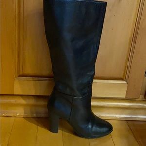 Black round toe boots
